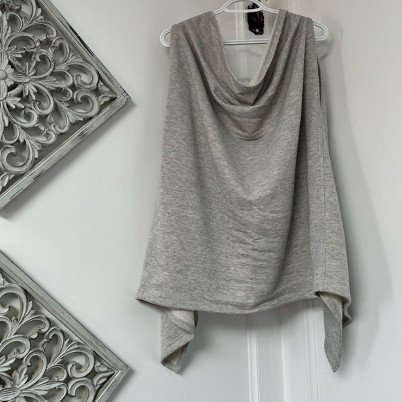 Calvin Klein Shawl - Picture 6 of 9